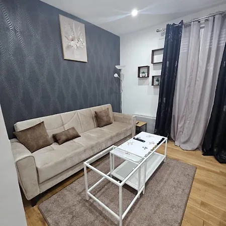 10 Min De Stade De France Et 15 Min De Airport Cdg Apartamento La Courneuve